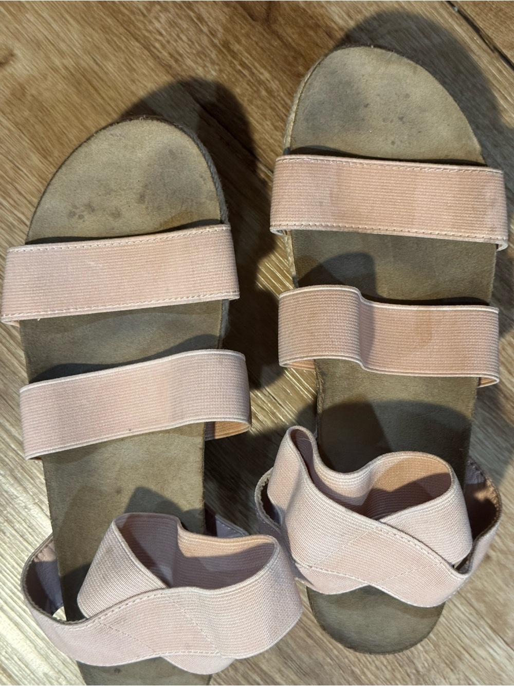 Women’s Elastic Strap Sandals in Blush Pink